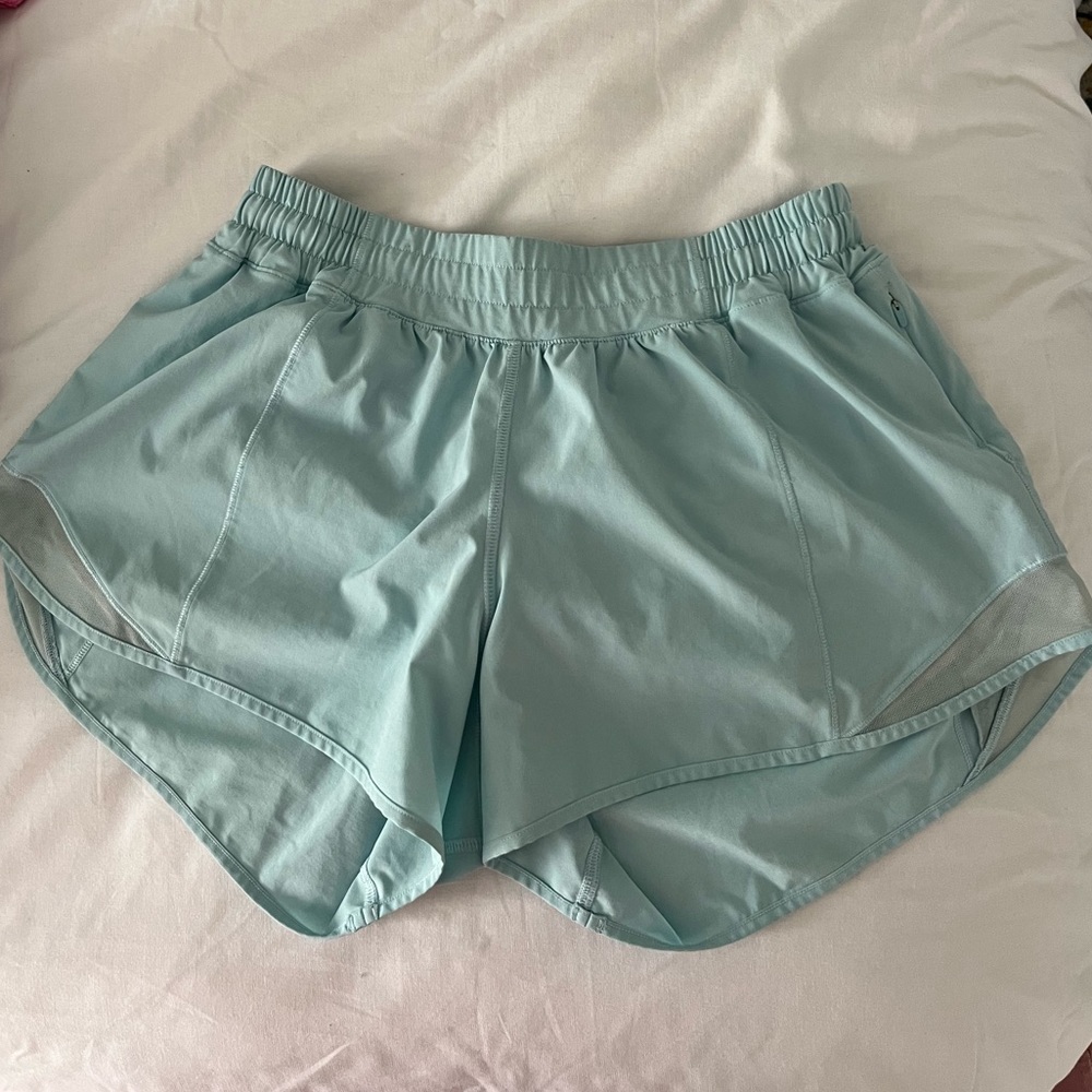 Lululemon Hotty Hot Shorts 4”